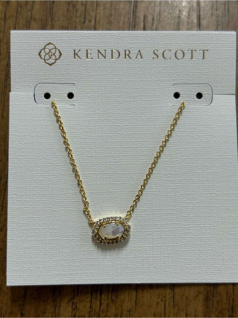 Kendra Scott Gold Oval Halo Pendant Necklace - Picture 4 of 6